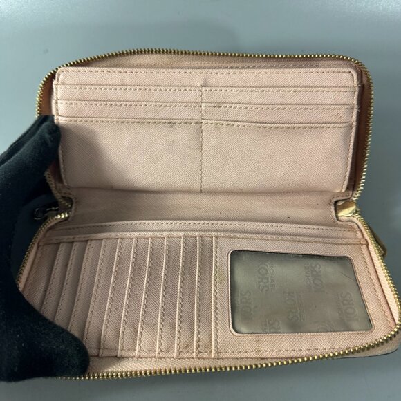 MICHAEL KORS JET SET ZIP-AROUND TRAVEL WALLET/ WRISTLET - Picture 9 of 15